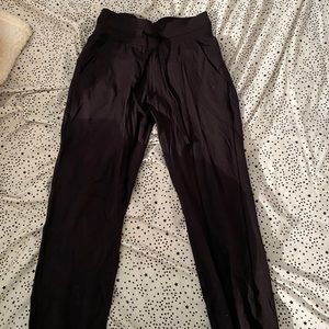 lululemon joggers